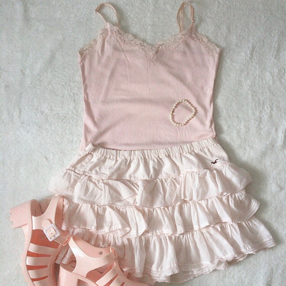 Hollister Ruffle Skirt